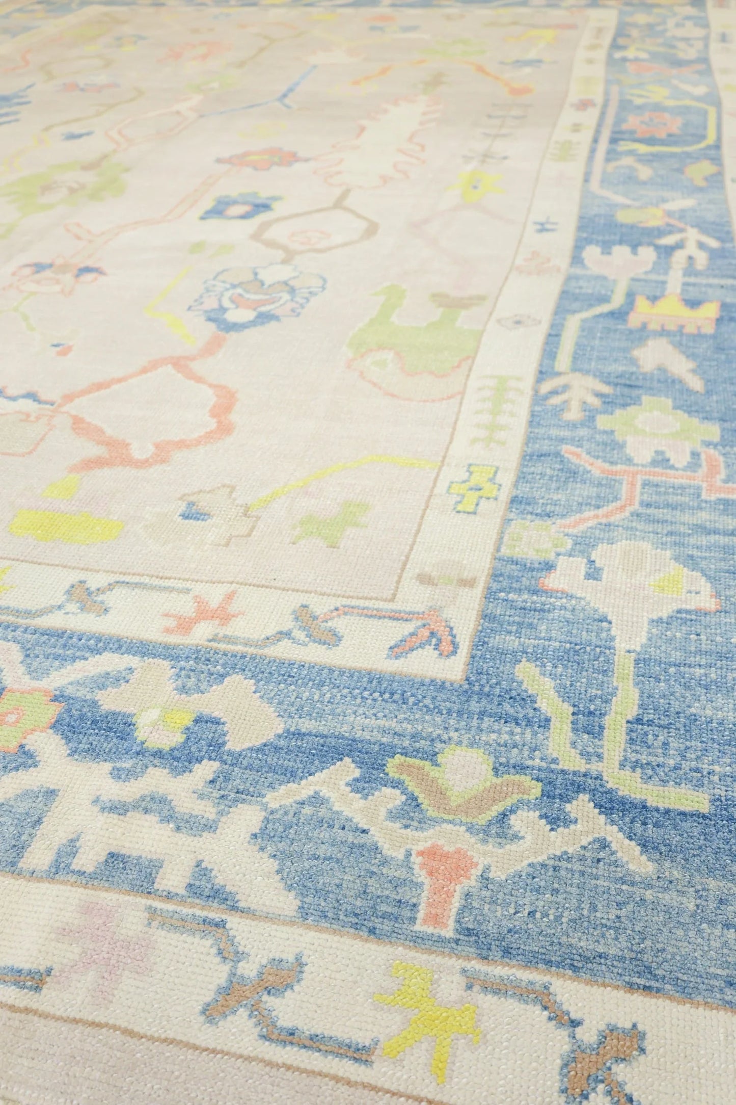 Hand Knotted Persian Knot