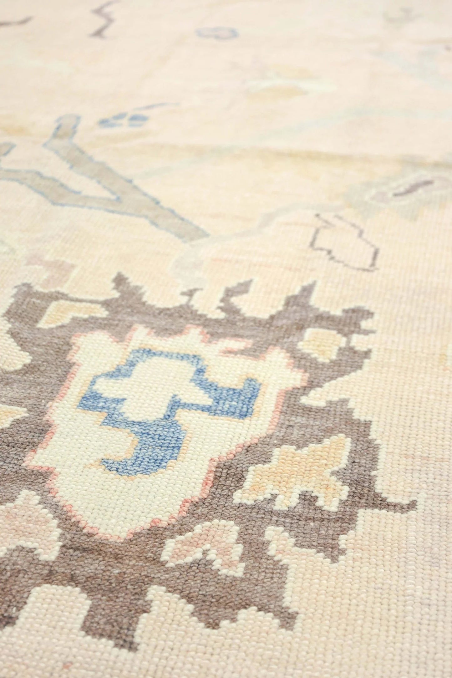 Hand Knotted Persian Knot